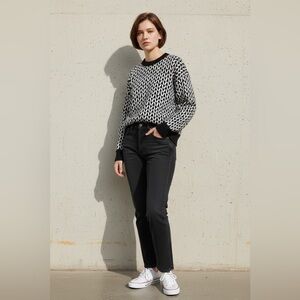 JoosTricot Crewneck Sweater in Black/White Geometric Pattern, Size Medium